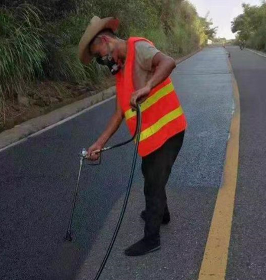 永川路面喷涂翻新彩色步道施工方案